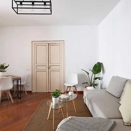 Iflat Casa Viscuttara 公寓
